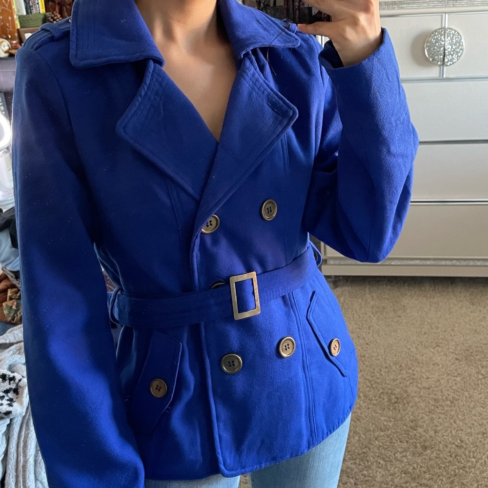 Blue Coat 💙 - Picture 2 of 4